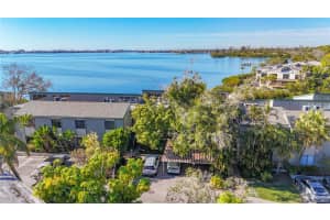 1511 PELICAN POINT DRIVE, SARASOTA, FL 34231 - MLS#MFRA4679440