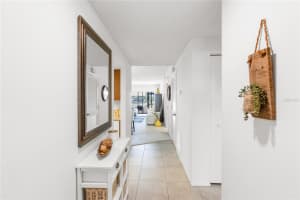 7218 CLOISTER DRIVE, SARASOTA, FL 34231 - MLS#MFRA4679478