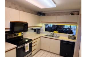 5525 ASHTON LAKE DRIVE, SARASOTA, FL 34231 - MLS#MFRA4679525