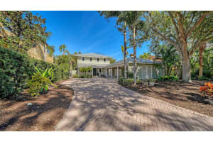 1695 HYDE PARK STREET, SARASOTA, FL 34239 - MLS#MFRA4679534