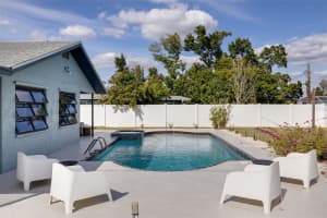 214 LORRAINE AVENUE, VENICE, FL 34293 - MLS#MFRA4679541