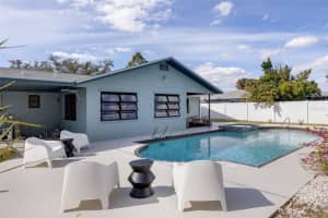 214 LORRAINE AVENUE, VENICE, FL 34293 - MLS#MFRA4679541