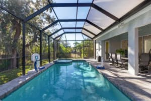 8111 SANTA ROSA COURT, SARASOTA, FL 34243 - MLS#MFRA4679561