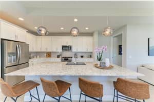 925 CROSSWIND AVENUE, SARASOTA, FL 34240 - MLS#MFRA4679579