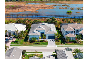 8276 REDONDA LOOP, LAKEWOOD RANCH, FL 34202 - MLS#MFRA4679617