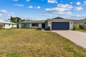 4423 MEADOW CREEK CIRCLE, SARASOTA, FL 34233 - MLS#MFRA4679713