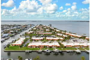 9527 AZURE COVE, BRADENTON, FL 34210 - MLS#MFRA4679796