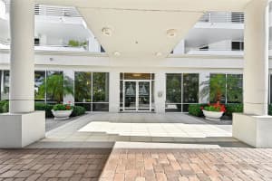 2410 HARBOURSIDE DRIVE, LONGBOAT KEY, FL 34228 - MLS#MFRA4679838