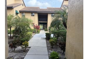 5631 ASHTON LAKE DRIVE, SARASOTA, FL 34231 - MLS#MFRA4679910