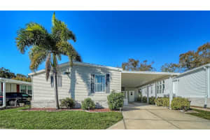 112 Oakwood Blvd W, SARASOTA