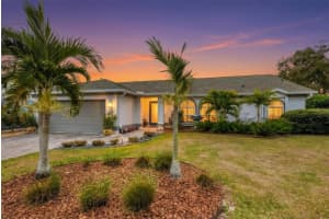 4617 Hamlets Grove Dr, SARASOTA 4617 Hamlets Grove Dr, SARASOTA