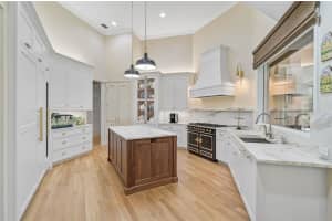 662 FERNWALK LANE, OSPREY, FL 34229 - MLS#MFRA4679996