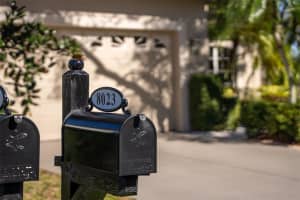 8023 DESOTO WOODS DRIVE, SARASOTA, FL 34243 - MLS#MFRA4680031