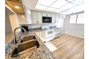 401 150TH AVENUE, MADEIRA BEACH, FL 33708 - MLS#MFRA4680055