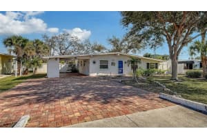 817 HARBOR DRIVE, VENICE, FL 34285 - MLS#MFRA4680056
