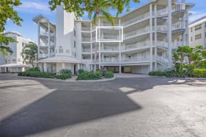 1260 DOLPHIN BAY WAY #403, SARASOTA, FL 34242 - MLS#MFRA4680107