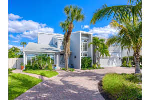 3240 CASEY KEY ROAD, NOKOMIS, FL 34275 - MLS#MFRA4680110