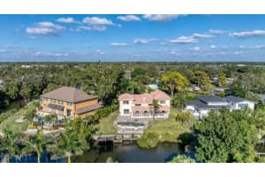 7300 COVE TERRACE, SARASOTA, FL 34231 - MLS#MFRA4680113