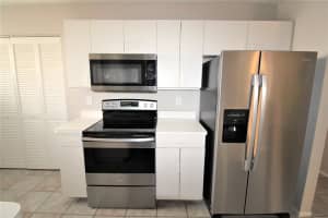 4218 SAINT CHARLES DRIVE, SARASOTA, FL 34243 - MLS#MFRA4680126