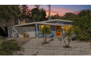 821 41ST STREET, SARASOTA, FL 34234 - MLS#MFRA4680131