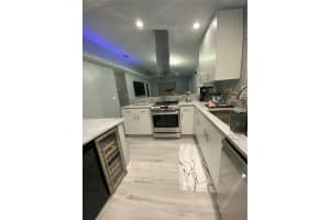 5242 IMMO COURT, SARASOTA, FL 34233 - MLS#MFRA4680193