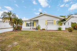 3801 CHINABERRY, BRADENTON, FL 34208 - MLS#MFRA4680277