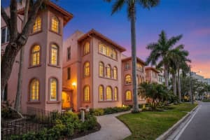 1221 PALM AVENUE, SARASOTA, FL 34236 - MLS#MFRA4680336