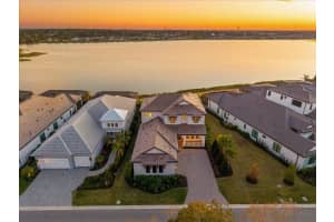 6349 ISLA DEL RAY AVENUE, SARASOTA, FL 34240 - MLS#MFRA4680411