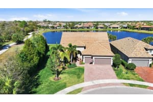 17203 CORINNA PLACE, BRADENTON, FL 34202 - MLS#MFRA4680421