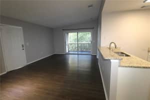 8123 45TH COURT, SARASOTA, FL 34243 - MLS#MFRA4680423