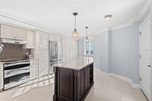 5880 MIDNIGHT PASS ROAD, SARASOTA, FL 34242 - MLS#MFRA4680425