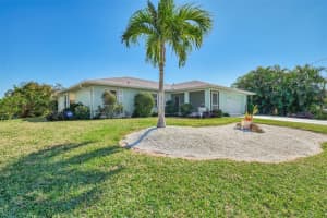 602 Portia St N, NOKOMIS