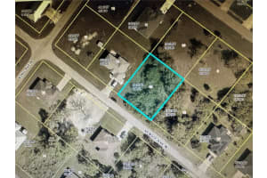 2040 VENICE AVENUE, LEHIGH ACRES, FL 33971 - MLS#MFRA4680647