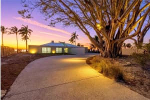 320 SHORE DRIVE, SARASOTA, FL 34234 - MLS#MFRA4680700