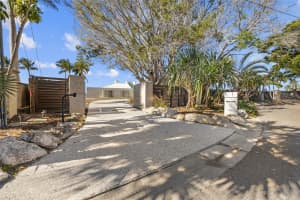 320 SHORE DRIVE, SARASOTA, FL 34234 - MLS#MFRA4680700