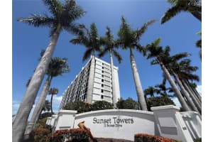 11 Sunset Dr #502, SARASOTA