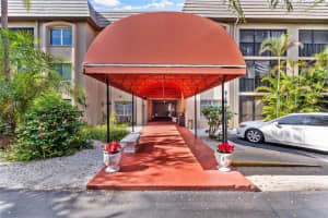 3700 OSPREY AVENUE, SARASOTA, FL 34239 - MLS#MFRA4680770