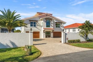 1725 BAYWOOD DRIVE, SARASOTA, FL 34231 - MLS#MFRA4680848