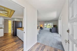 4231 CENTER GATE LANE #16, SARASOTA, FL 34233 - MLS#MFRA4680852