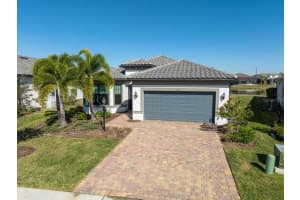 7710 Summerland Cv, BRADENTON