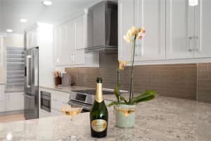 19 WHISPERING SANDS DRIVE, SARASOTA, FL 34242 - MLS#MFRA4680893