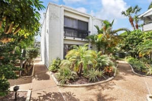 1555 TARPON CENTER DRIVE, VENICE, FL 34285 - MLS#MFRA4680931