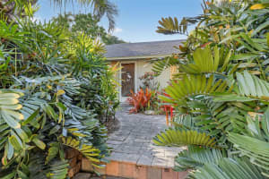 2612 MULBERRY TERRACE, SARASOTA, FL 34239 - MLS#MFRA4680963