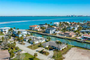 548 Gunwale Ln, LONGBOAT KEY