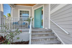 5201 AVENIDA DEL MARE, SARASOTA, FL 34242 - MLS#MFRA4680975