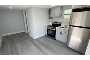 2105 ALLENDALE AVENUE, SARASOTA, FL 34234 - MLS#MFRA4680993