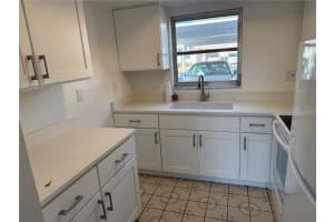 2826 SWIFTON DRIVE, SARASOTA, FL 34231 - MLS#MFRA4681011