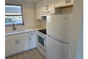 2826 SWIFTON DRIVE, SARASOTA, FL 34231 - MLS#MFRA4681011