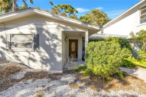 523 REID STREET, SARASOTA, FL 34242 - MLS#MFRA4681042