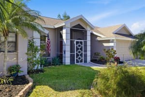 8072 GLENBROOKE LANE, SARASOTA, FL 34243 - MLS#MFRA4681070